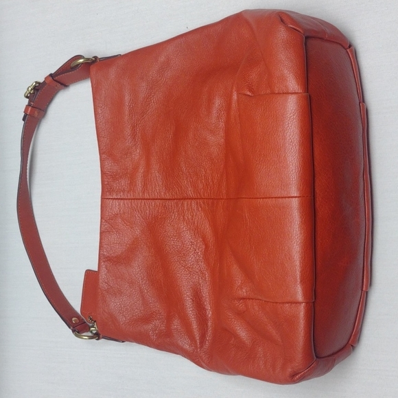 Coach purse - Picture 4 of 8